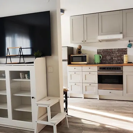 New Sunny 30 M2 In Area With Parking * 류블랴나