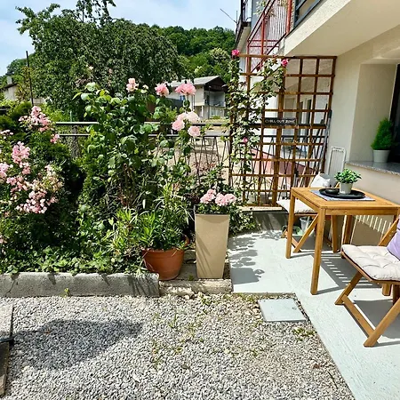 New Sunny 30 M2 In Area With Parking *