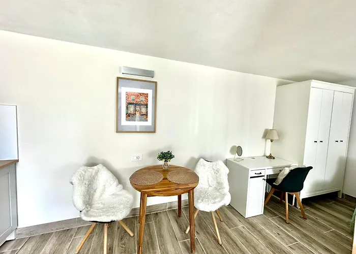 New Sunny 30 M2 In Area With Parking Апартаменты Любляна