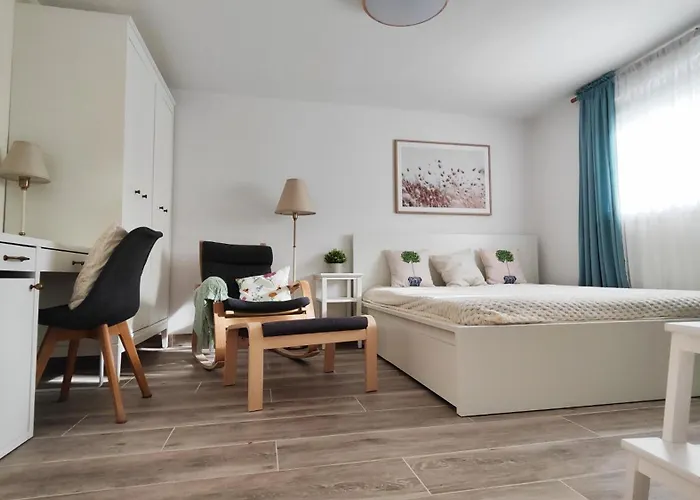 New Sunny 30 M2 In Area With Parking Апартаменты Любляна